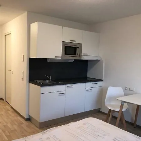 アパート 1-zi. Apartment, Echterdingen Bei Flughafen/messe Stgt. ラインフェルデン＝エヒターディンゲン