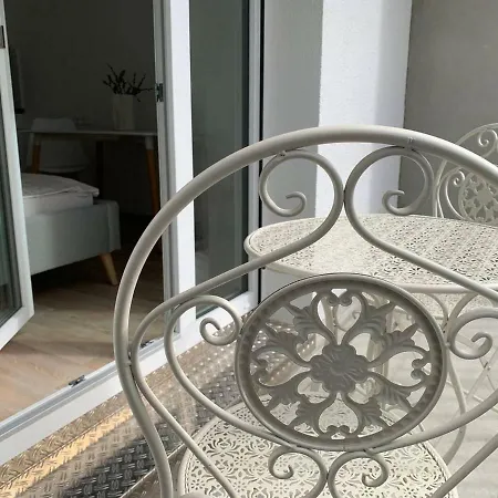 1-zi. Apartment, Echterdingen Bei Flughafen/messe Stgt. * ラインフェルデン＝エヒターディンゲン