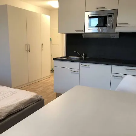 1-zi. Apartment, Echterdingen Bei Flughafen/messe Stgt. アパート ラインフェルデン＝エヒターディンゲン