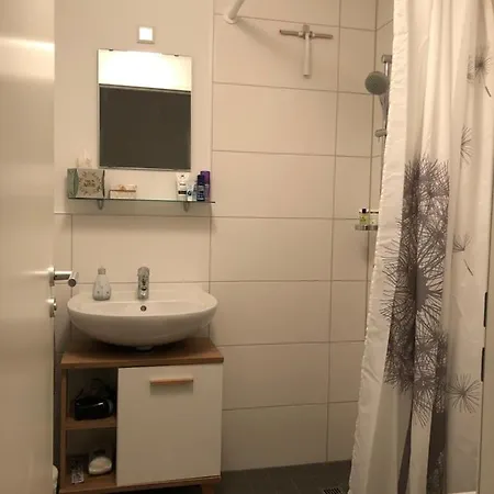 アパート 1-zi. Apartment, Echterdingen Bei Flughafen/messe Stgt. ラインフェルデン＝エヒターディンゲン